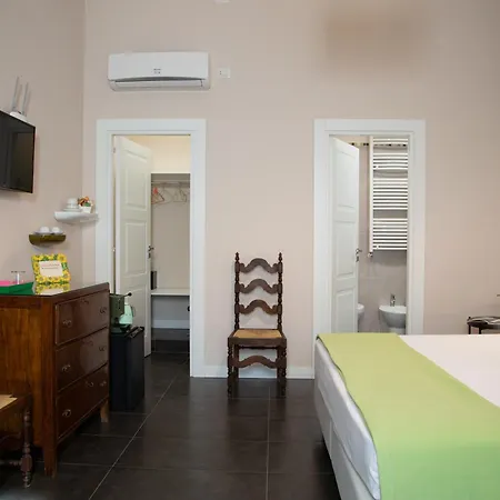 That's فندق مبيت وإفطار