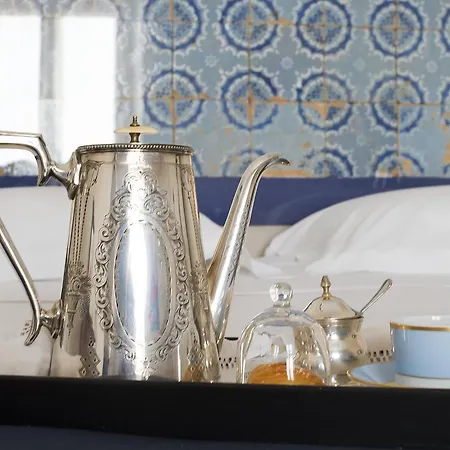 That's Bed and Breakfast